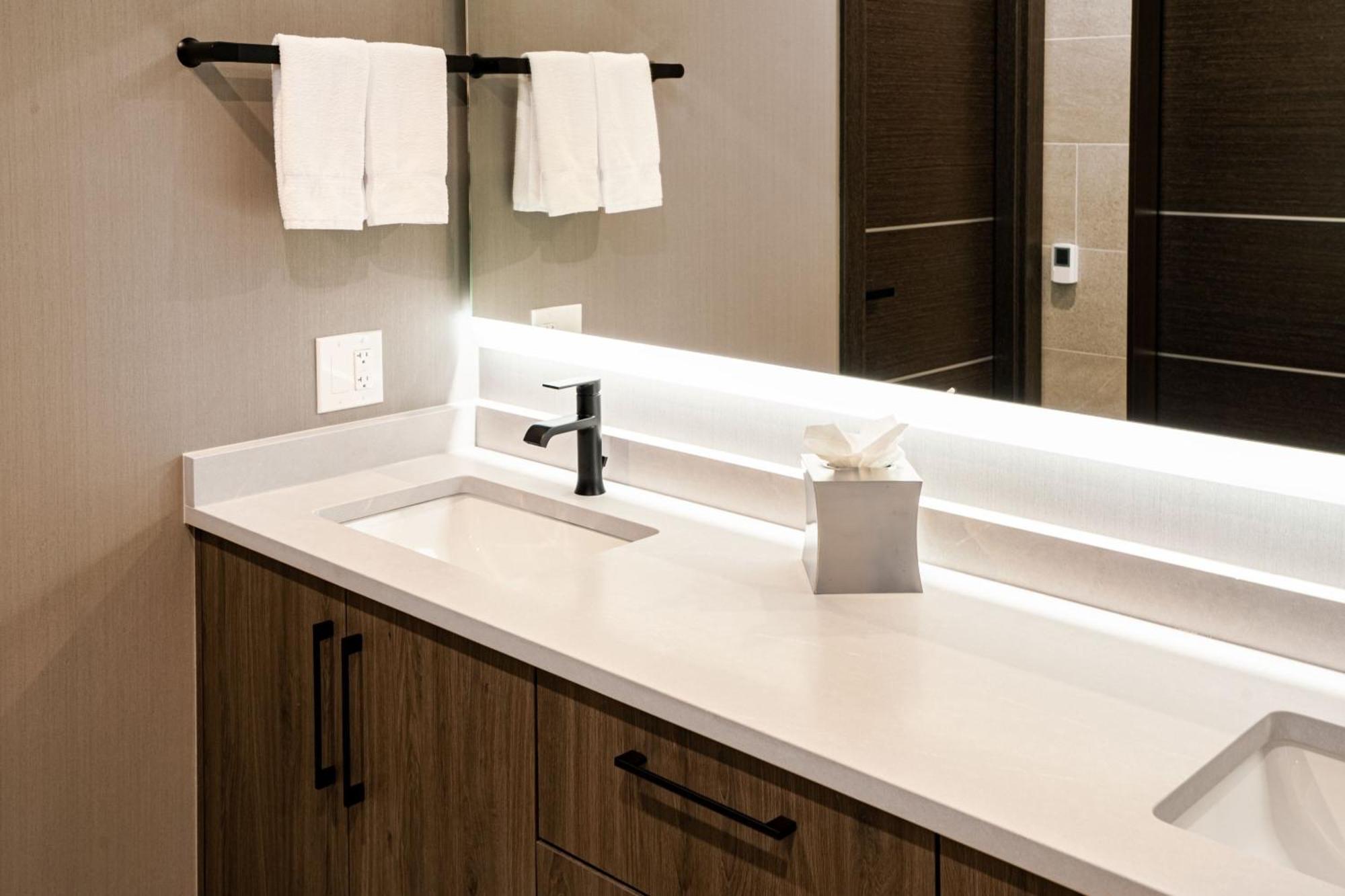 Springhill Suites By Marriott Chicago Chinatown Ngoại thất bức ảnh