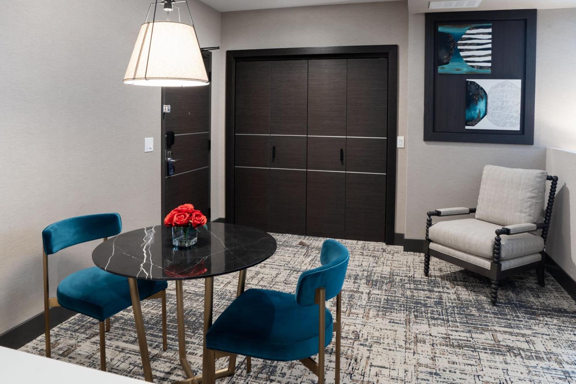 Springhill Suites By Marriott Chicago Chinatown Ngoại thất bức ảnh