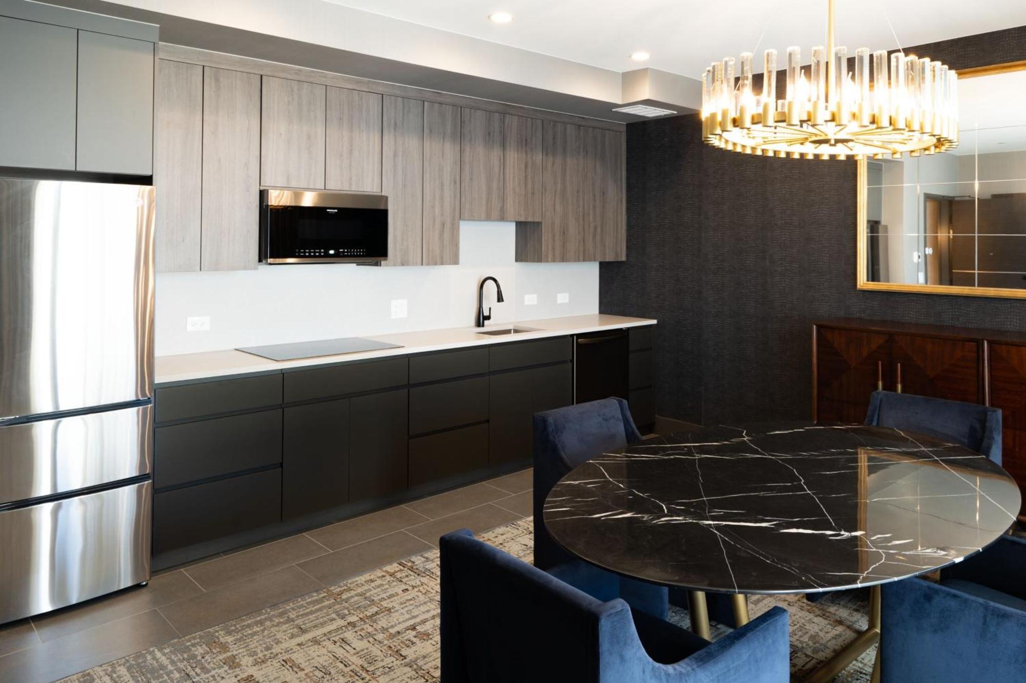 Springhill Suites By Marriott Chicago Chinatown Ngoại thất bức ảnh