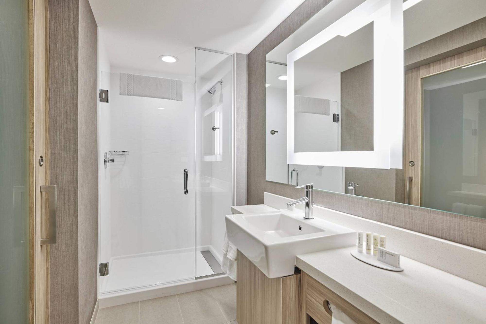 Springhill Suites By Marriott Chicago Chinatown Ngoại thất bức ảnh