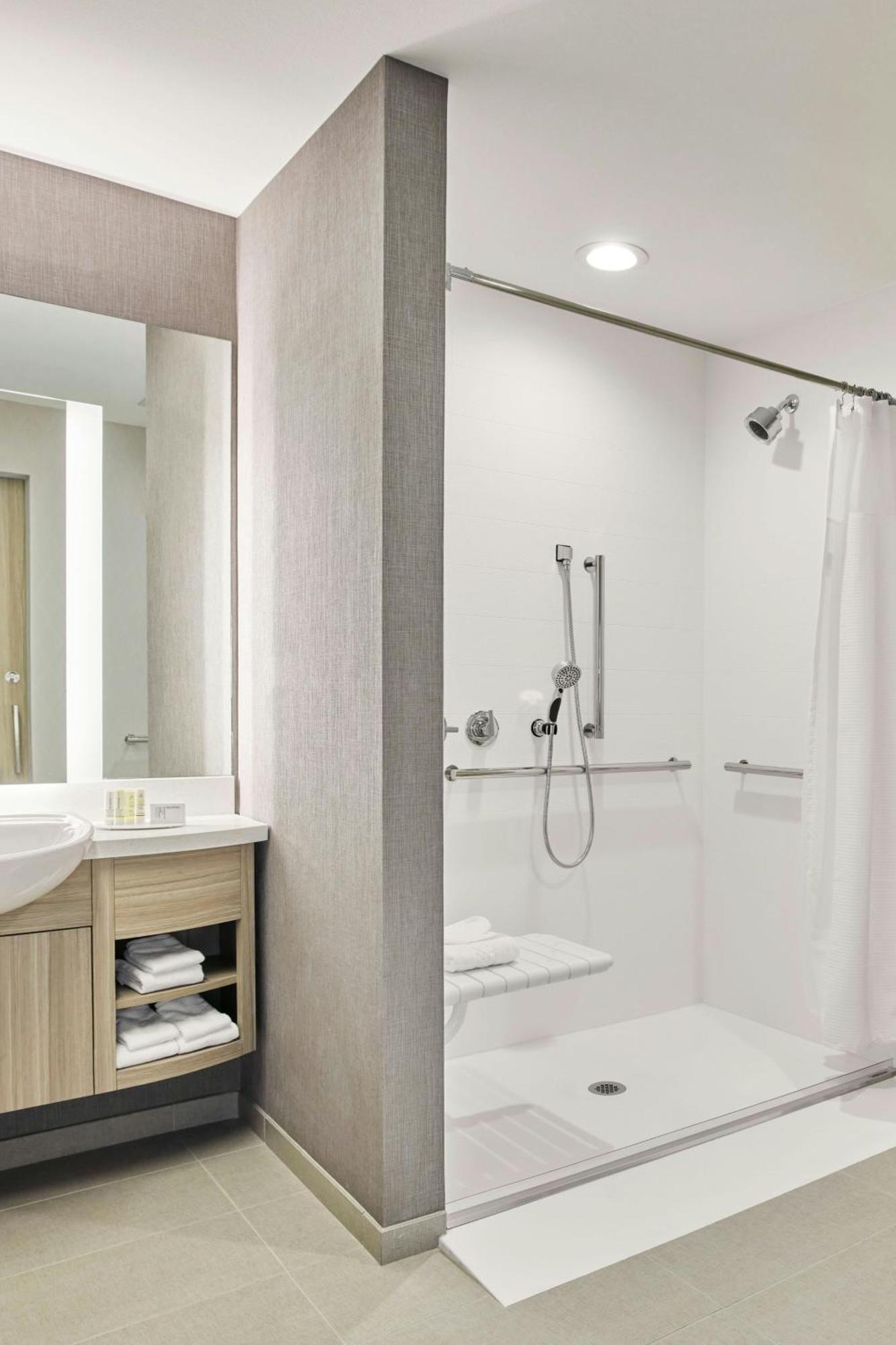 Springhill Suites By Marriott Chicago Chinatown Ngoại thất bức ảnh