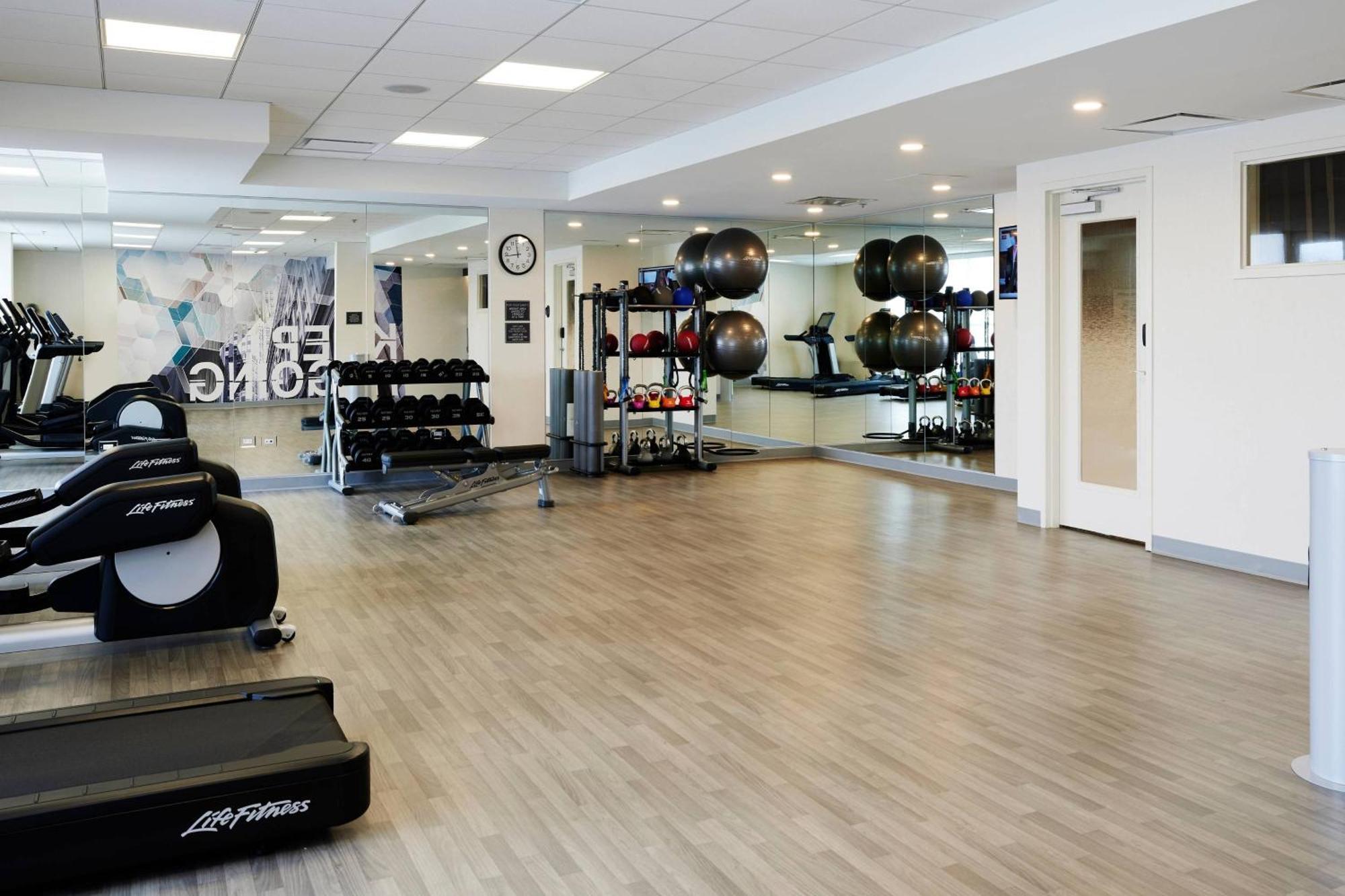 Springhill Suites By Marriott Chicago Chinatown Ngoại thất bức ảnh